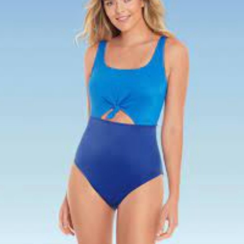 Beach Betty Blue Colorblock One-Piece Swim Suit Size Medium